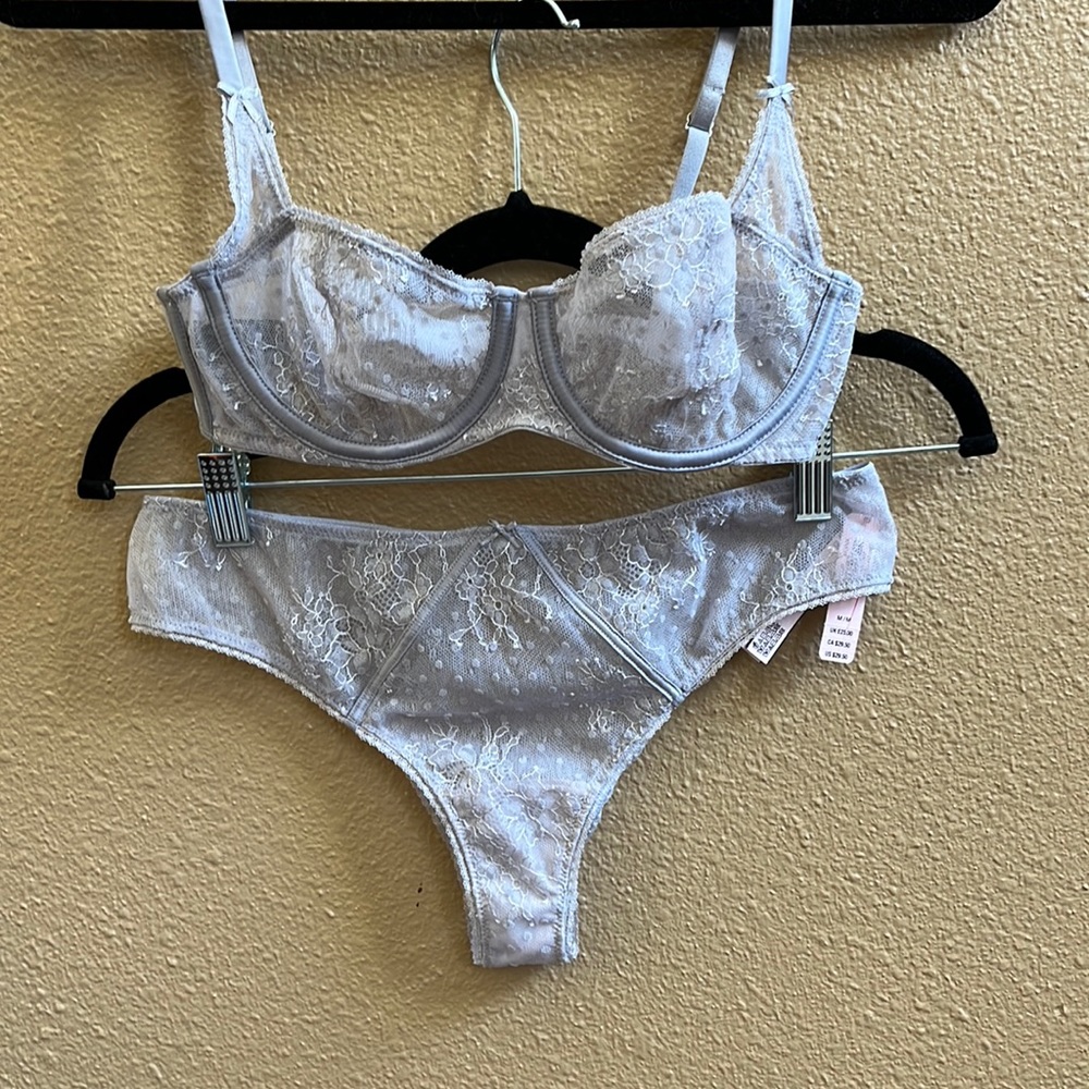 Victoria’ Secret bra and panty set